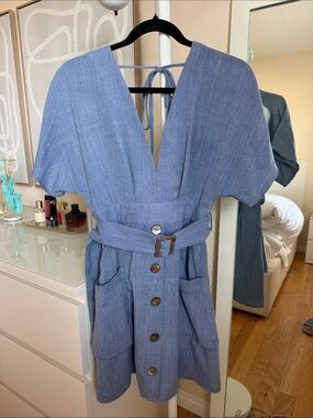 Moon River Light Blue V-Neck Belted Mini Dress with Front Buttons